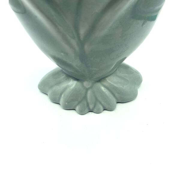 Haeger Pottery light Gray Fan Tulip Vase
1948 Vintage rare - Picture 3 of 16